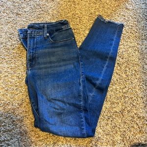 Good American fringe skinny jeans